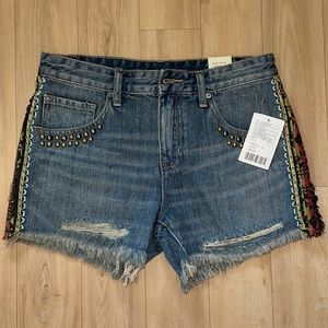 *NWT* Urban Outfitters BDG mid rise freja vintage fit shorts